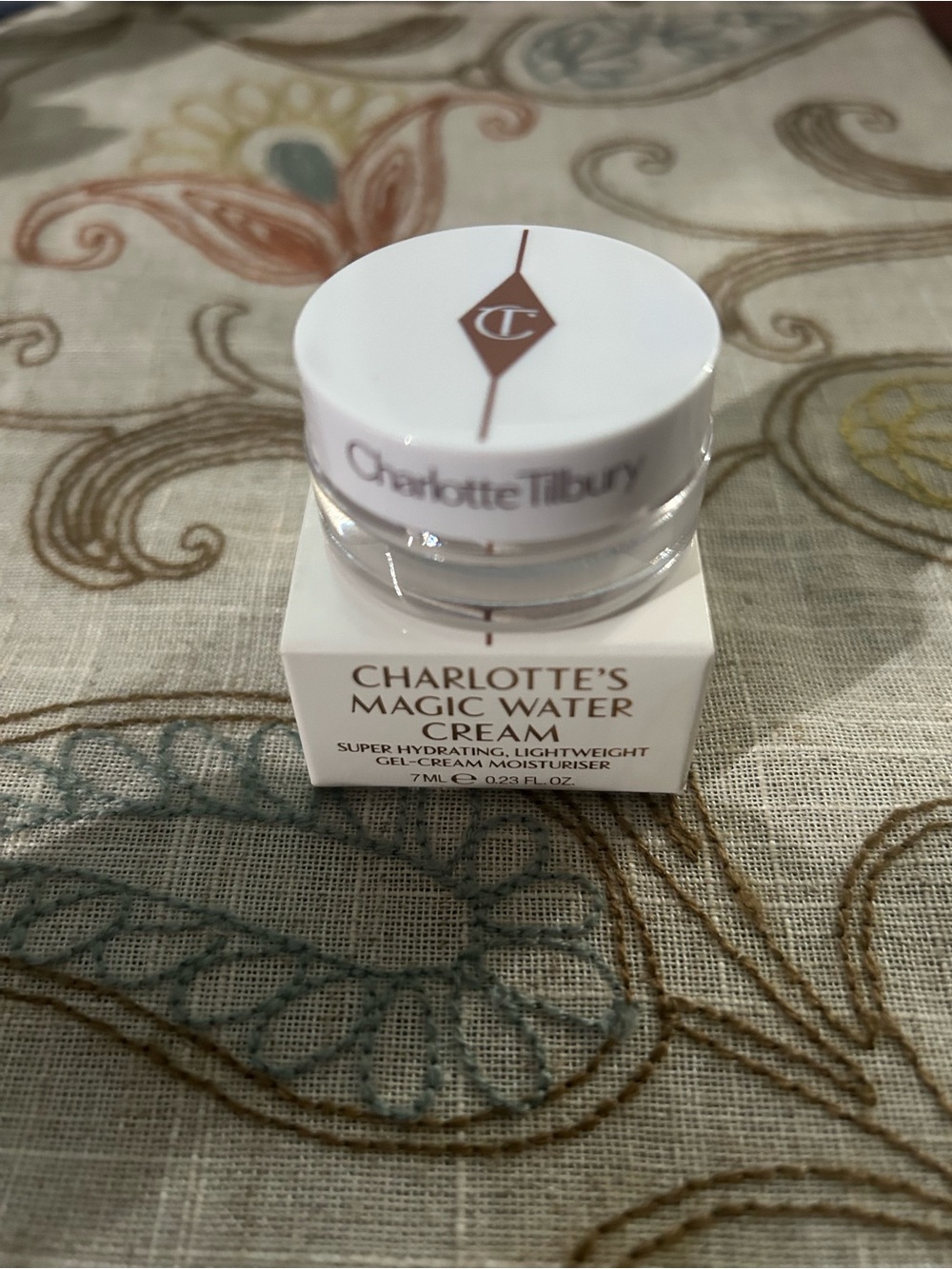 Charlotte Tilbury Mini Magic Water Cream - White & Rose Gold Accents